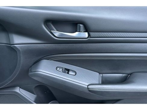 Used 2020 Nissan Altima 2.5 S image 18