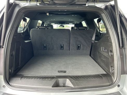 Certified 2024 GMC Yukon XL SLT w/ SLT Luxury Package image 11