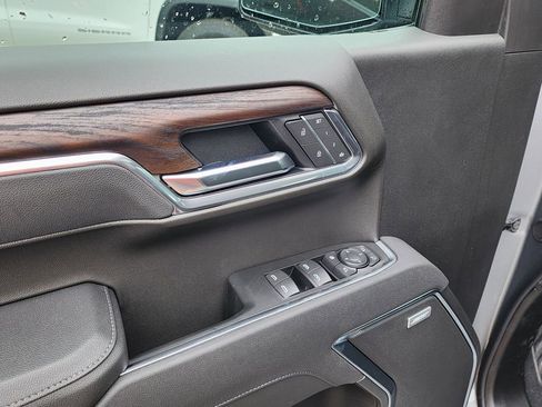 New 2026 GMC Sierra 1500 SLT w/ SLT Premium Plus Package AWD/4WD image 14