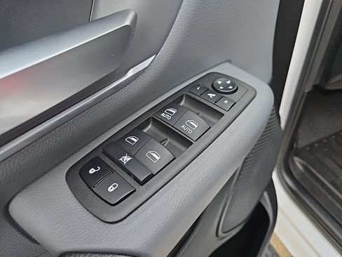 Used 2023 RAM 1500 Big Horn AWD/4WD image 38