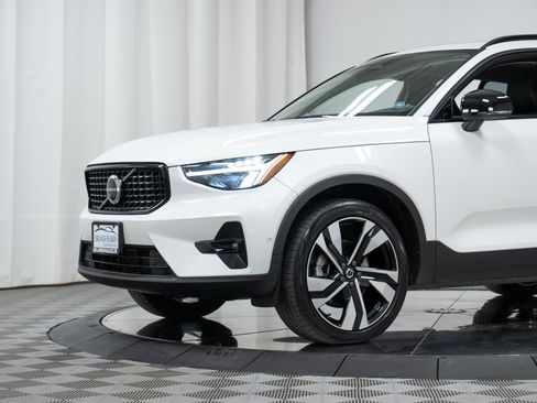 Used 2023 Volvo XC40 B5 Ultimate w/ Protection Package Premier AWD/4WD image 25