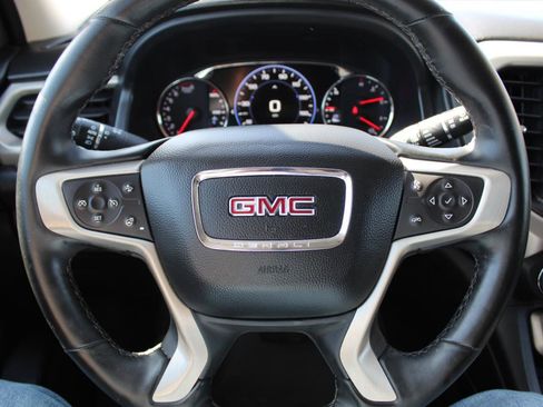 Used 2023 GMC Acadia Denali w/ Denali Ultimate Package image 15