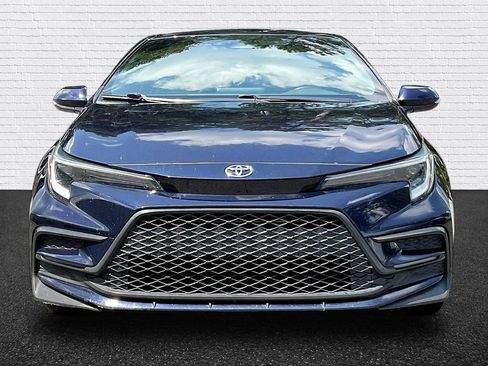 Used 2023 Toyota Corolla SE FWD image 2