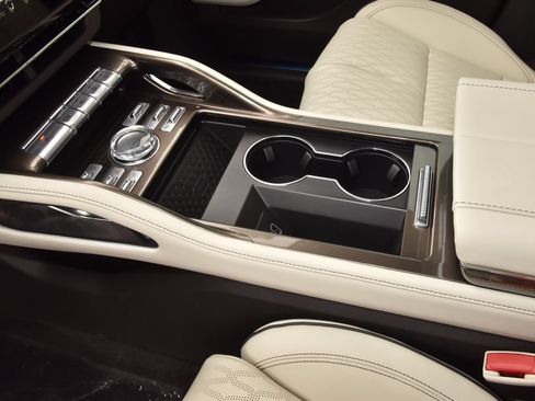 New 2026 Lincoln Nautilus Black Label AWD/4WD image 31