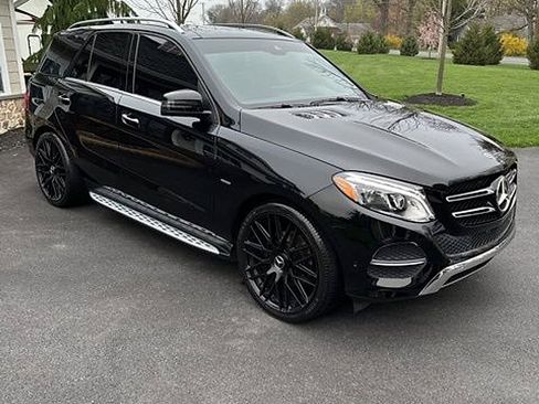 Used 2017 Mercedes-Benz GLE 350 4MATIC image 3