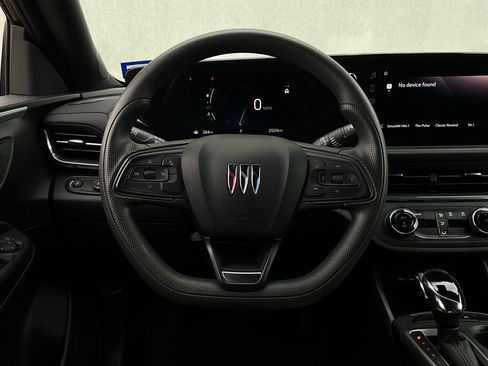 Used 2025 Buick Envista Preferred image 31