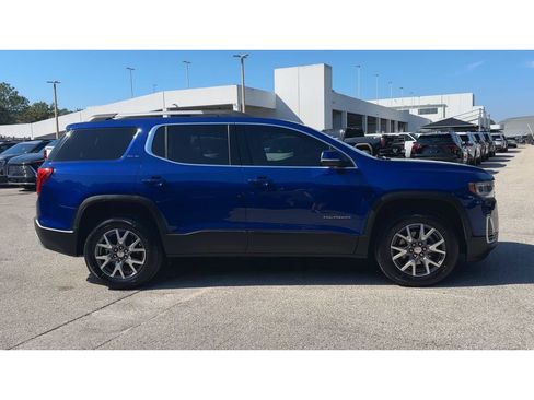 Certified 2023 GMC Acadia SLE w/ Driver Convenience Package image 9