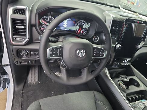 New 2026 RAM 1500 4x4 Crew Cab image 16