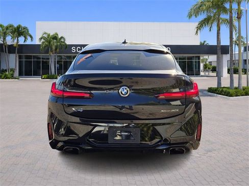 Used 2022 BMW X4 xDrive30i w/ M Sport Package image 6