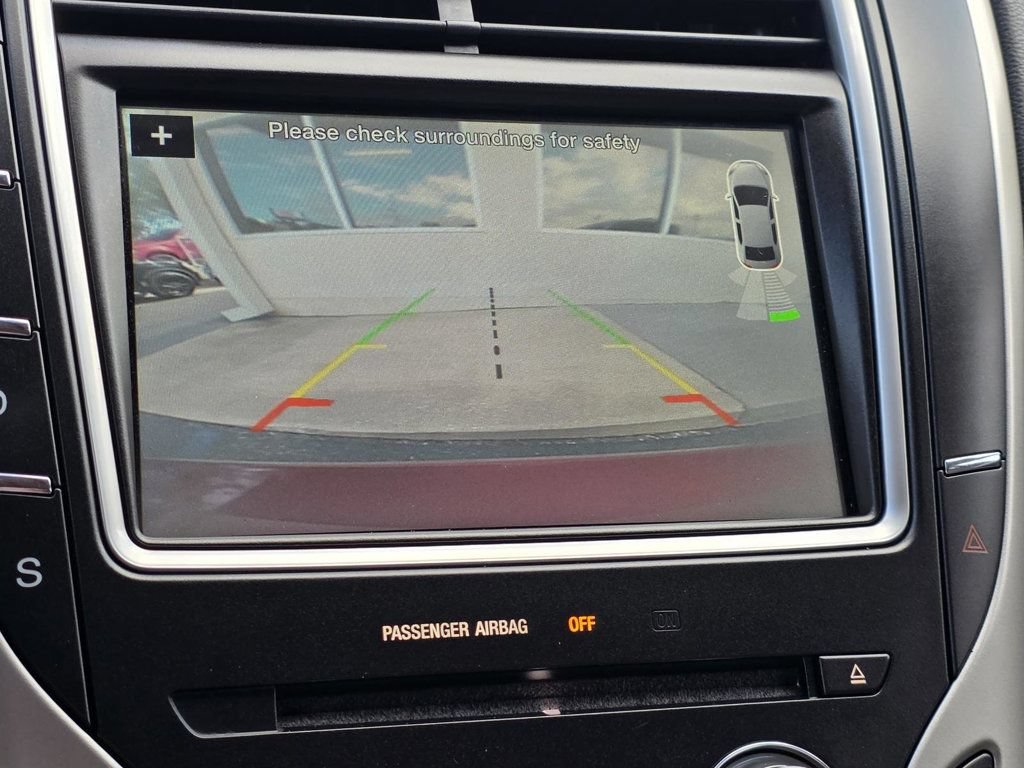Used 2016 Lincoln MKX Reserve FWD image 16