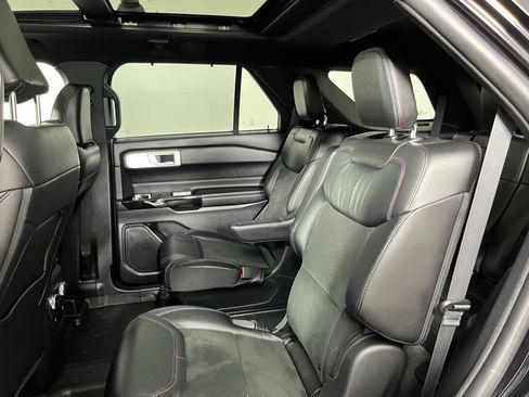 Used 2023 Ford Explorer ST w/ Equipment Group 401A image 15