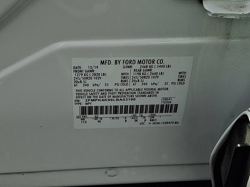 Used 2020 Ford Edge Titanium w/ Equipment Group 301A AWD/4WD image 28