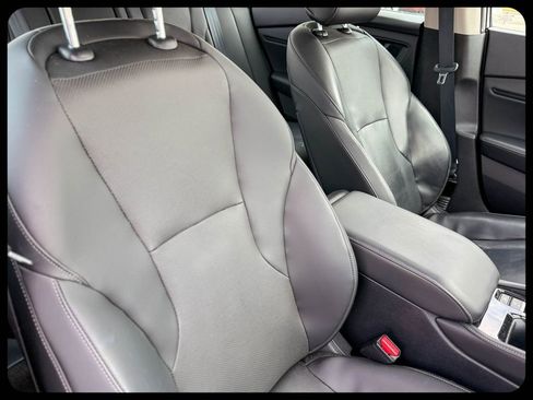 Used 2024 Honda Accord Touring image 9