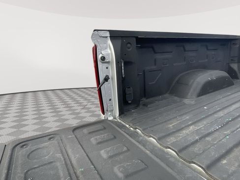 Used 2022 Chevrolet Silverado 2500 LTZ w/ LTZ Premium Package image 15