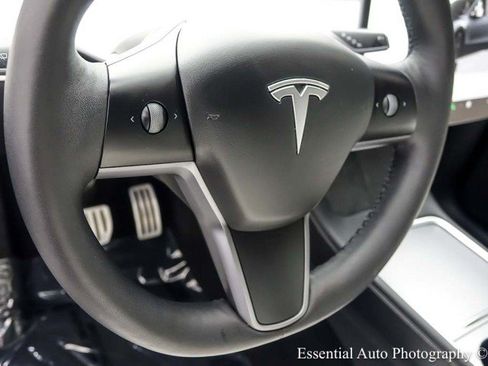 Used 2022 Tesla Model Y Performance AWD/4WD image 16