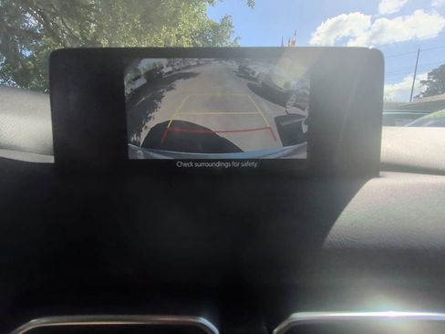 Used 2021 MAZDA CX-5 Touring FWD image 18