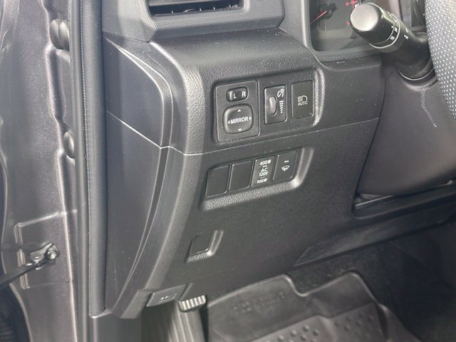 Used 2023 Toyota 4Runner SR5 Premium w/ Moonroof Package AWD/4WD image 11