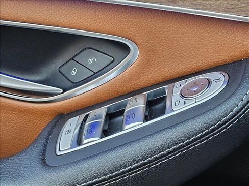 Certified 2019 Mercedes-Benz C 300 Sedan image 6