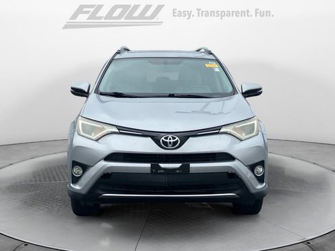 Used 2016 Toyota RAV4 XLE AWD/4WD image 3
