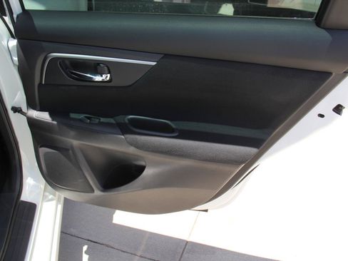 Used 2015 Nissan Altima 2.5 S w/ Power Driver Seat Package FWD image 26