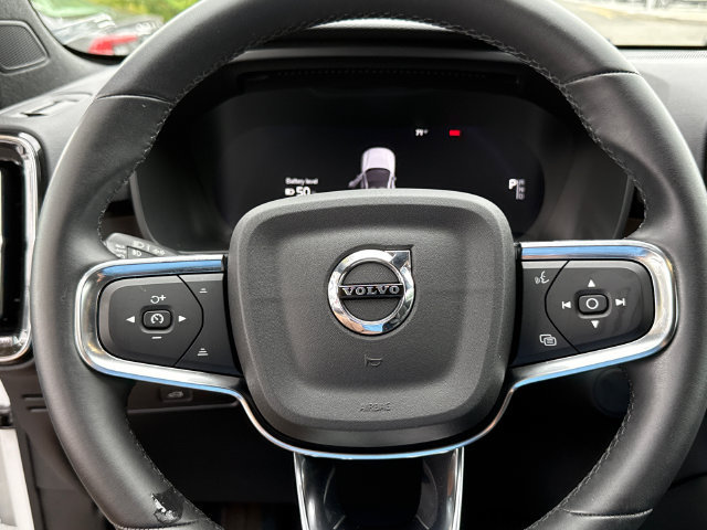Certified 2023 Volvo C40 P8 Recharge Ultimate AWD/4WD image 11