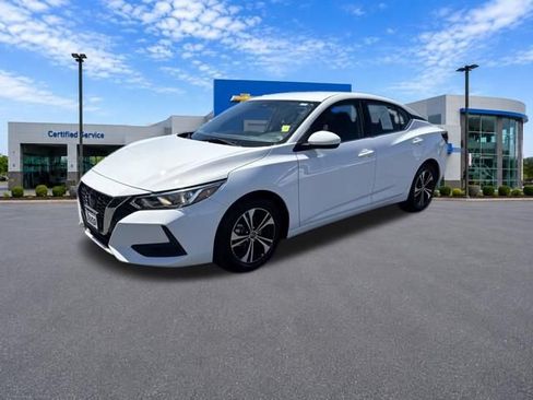 Used 2022 Nissan Sentra SV FWD image 3