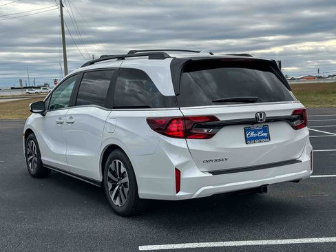 New 2026 Honda Odyssey EX-L image 8