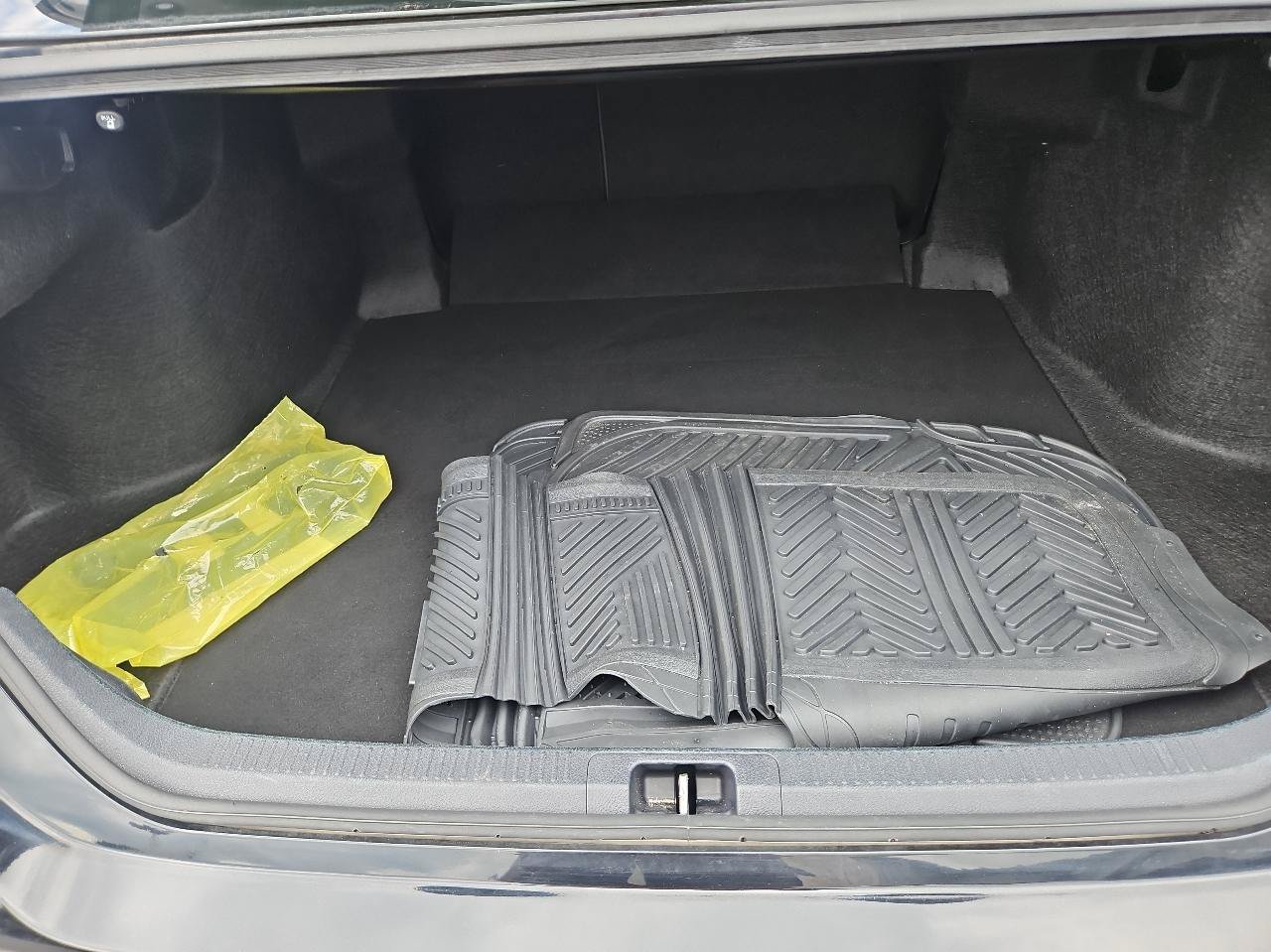 Used 2023 Toyota Camry SE FWD image 35