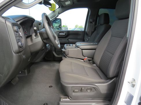 Used 2025 Chevrolet Silverado 2500 Custom w/ Custom Value Package AWD/4WD image 19