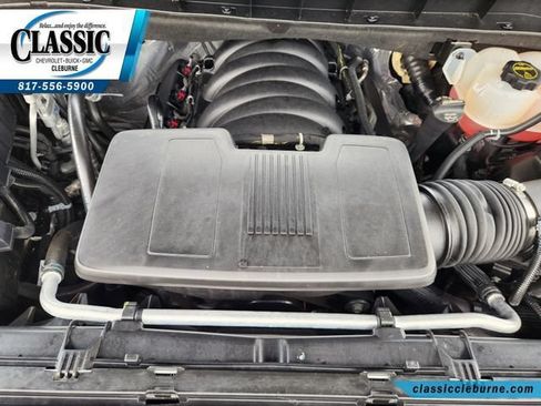 Used 2025 Chevrolet Suburban Premier RWD image 30