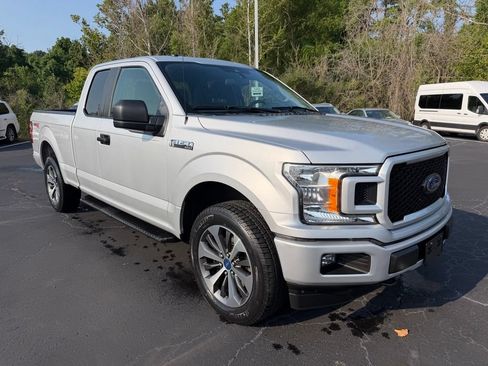 Used 2019 Ford F150 XL w/ Equipment Group 101A Mid AWD/4WD image 4