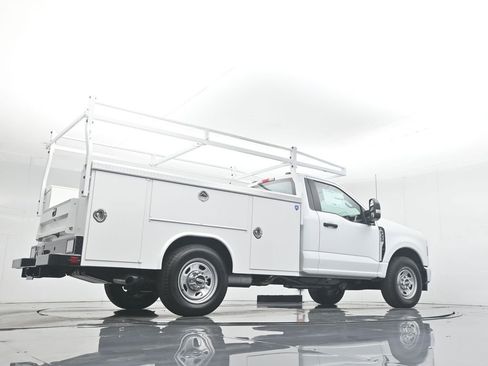 New 2025 Ford F350 XL w/ XL Chrome Package RWD image 50