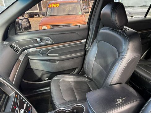 Used 2016 Ford Explorer Limited image 8
