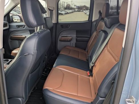 Used 2023 Ford Maverick Lariat w/ Lariat Luxury Package image 28