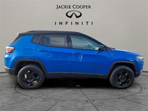 Used 2022 Jeep Compass Trailhawk image 6