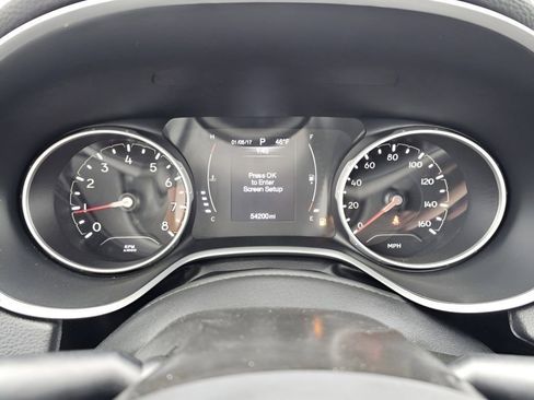 Used 2018 Jeep Compass Latitude image 28