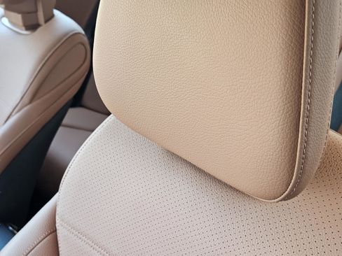 Used 2026 Mercedes-Benz C 300 C300 image 7