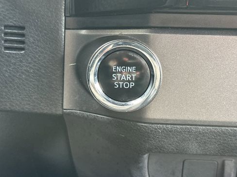 Used 2018 Toyota Tacoma TRD Off-Road image 23