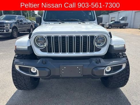 Used 2025 Jeep Wrangler Unlimited Sahara w/ Safety Group AWD/4WD image 8