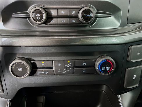 Used 2022 Ford F150 XL w/ STX Appearance Package AWD/4WD image 19