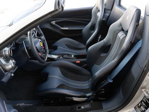 Used 2022 Ferrari F8 Tributo RWD image 66
