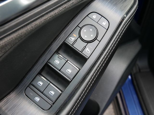 Used 2021 Nissan Rogue SV AWD/4WD image 16
