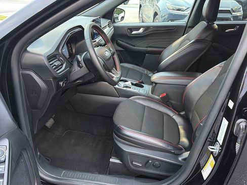 Used 2025 Ford Escape ST-Line FWD image 10