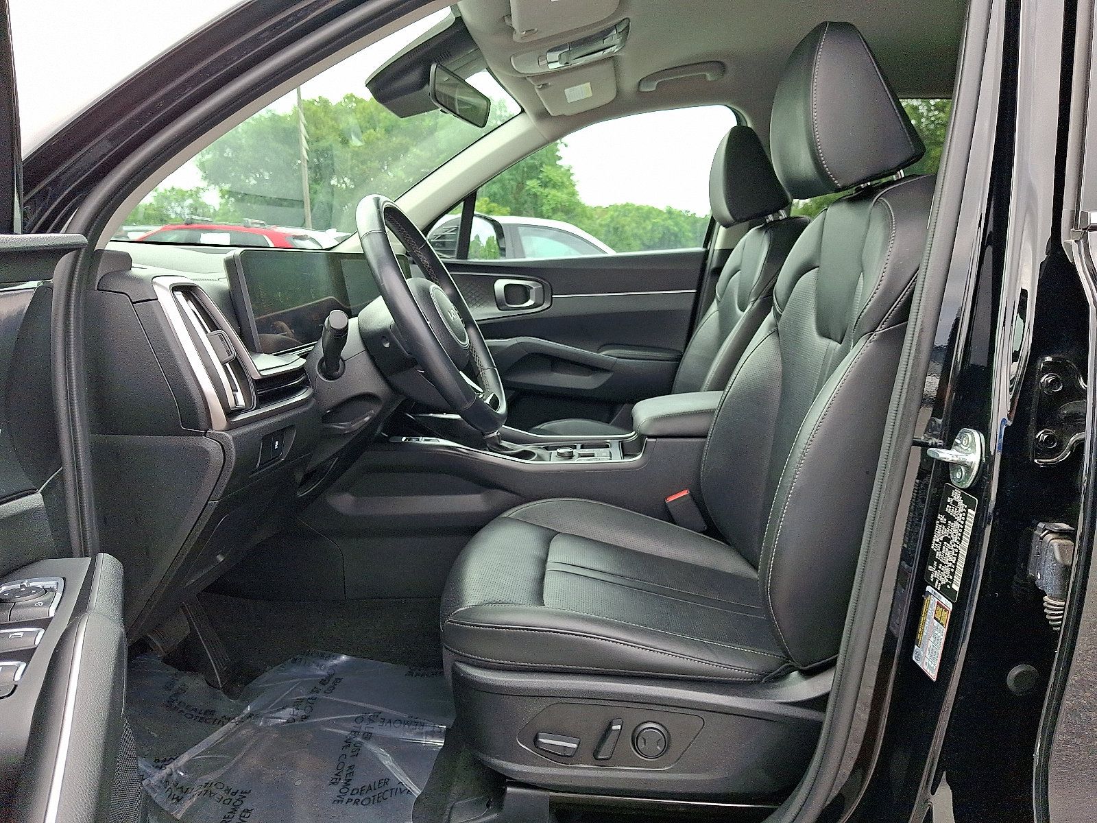 Certified 2024 Kia Sorento S AWD/4WD image 13
