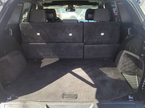 Used 2019 Jeep Grand Cherokee Laredo image 12