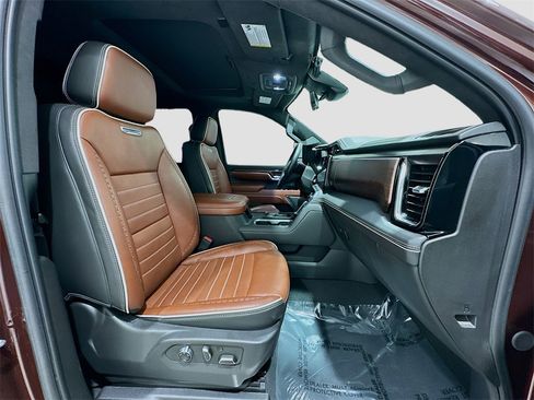 Used 2024 GMC Sierra 2500 Denali Ultimate image 30