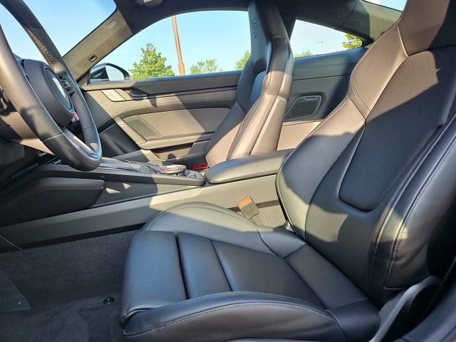 Certified 2025 Porsche 911 Carrera GTS RWD image 5
