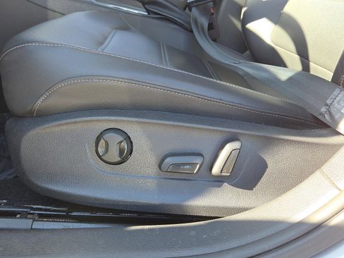 Used 2020 Volkswagen Passat 2.0T SE image 11