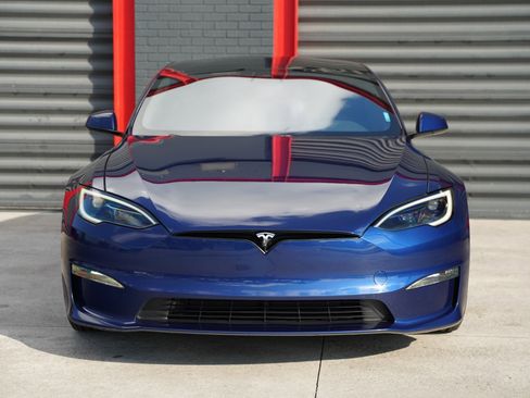 Used 2023 Tesla Model S Standard Range image 4