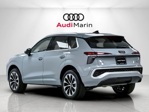 New 2026 Audi Q3 quattro 2.0T AWD/4WD image 3
